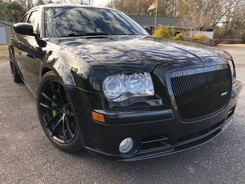 Illustration for article titled At $40,000, Does This Modded 2008 Chrysler 300 SRT-8 Have You Asking, What the Hellcat?